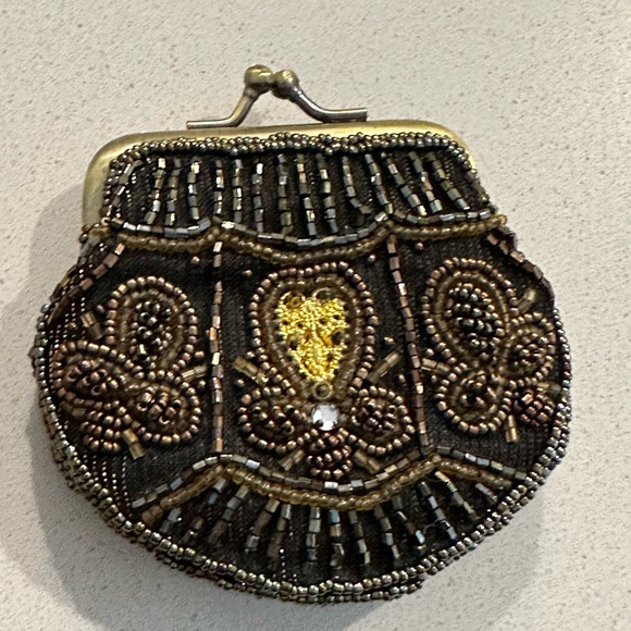 Adorable vintage beaded change purse in great used condition - Picture 2 of 12